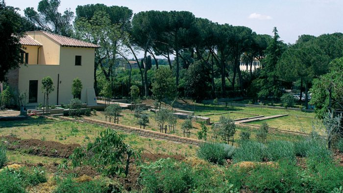 Riserva-Naturale-della-Valle-dei-Casali-dove-andare-700x394